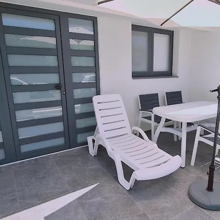 Nissi Twins Apts Διαμέρισμα