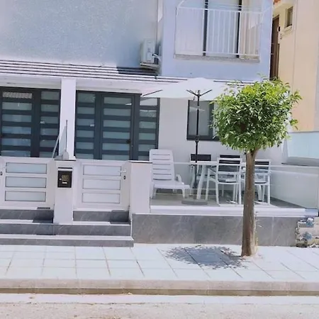 Διαμέρισμα Nissi Twins Apts *