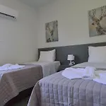 Nissi Twins Apts Apartament