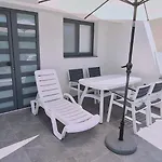 Nissi Twins Apts