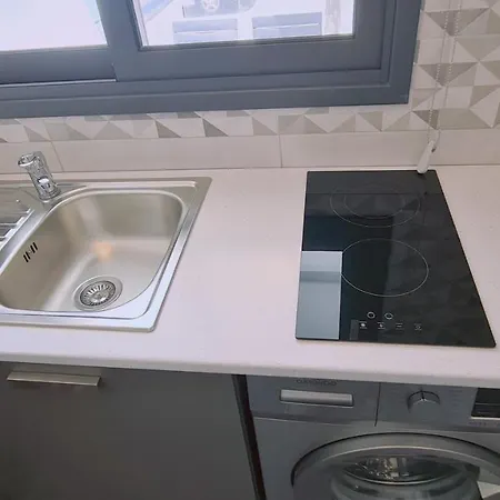 Nissi Twins Apts * アヤナパ