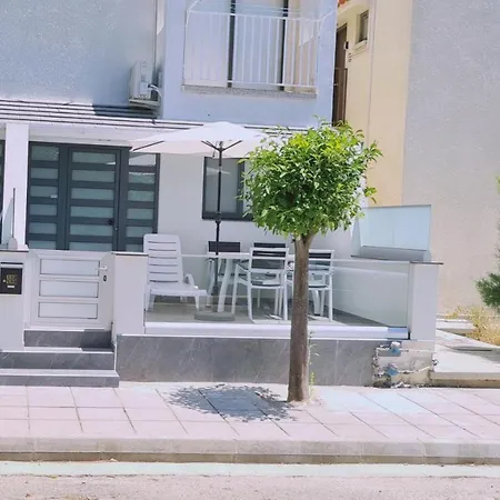 Apartment Nissi Twins Apts *