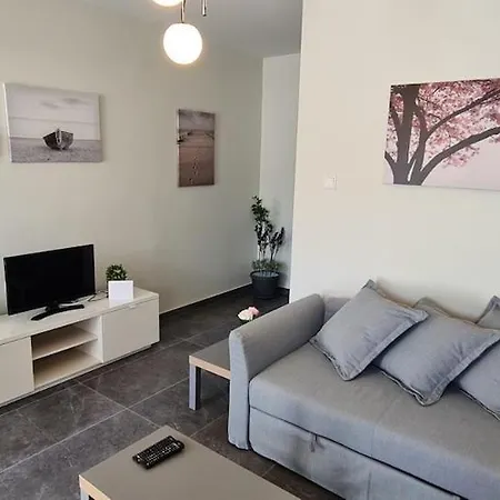 Nissi Twins Apts